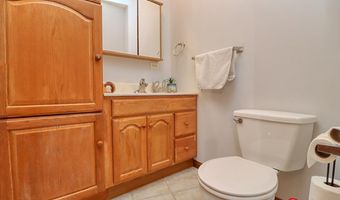 17200 Pella Rd, Adams, NE 68301