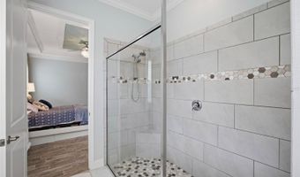 725 WINTERSIDE Dr, Apollo Beach, FL 33572
