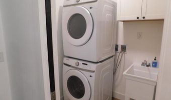 27 Maxwell Ln, Bangor, ME 04401