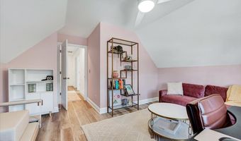 1009 Country Glen Ct, Apex, NC 27502