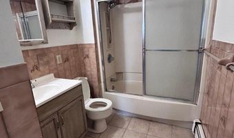 11 Baker St, Andover, NJ 07801