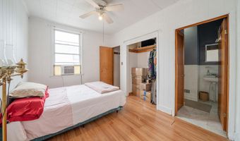 3223 STRICKLAND St, Baltimore, MD 21229