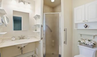 3917 MALCOLM Ct, Annandale, VA 22003