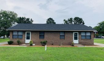 4223 SE College St A, Ayden, NC 28513