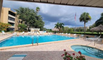 2615 COVE CAY Dr 401, Clearwater, FL 33760