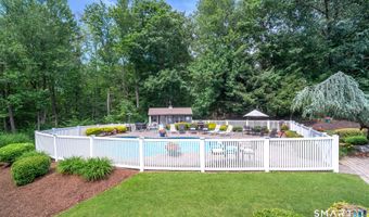 75 Hearthstone Dr, Cheshire, CT 06410