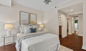 1530 KEY Blvd 203, Arlington, VA 22209