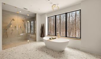 6916 CARMICHAEL Ave, Bethesda, MD 20817