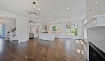 2100 PATRICK HENRY Dr, Arlington, VA 22205