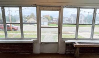 303 S Park St, Albany, WI 53502