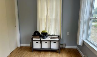 2 Piper Ln, Abbot, ME 04406