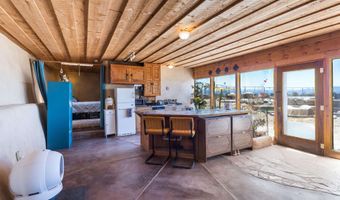 20 First St, Carson, NM 87517