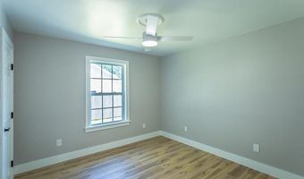 148 20th Ave, Apalachicola, FL 32320