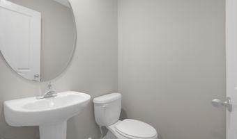 80 Coachman Ln, Autryville, NC 28318