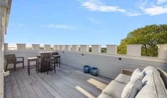 50 School St 5, Newport, RI 02840