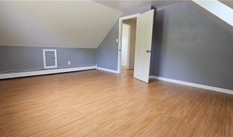 68 North Rd, Burrillville, RI 02859