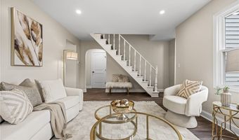 89 Center St, Evans, NY 14006