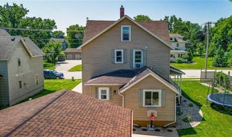 136 1st Ave, Alden, MN 56009