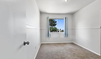 3002 Thunder Rd, Alamogordo, NM 88310