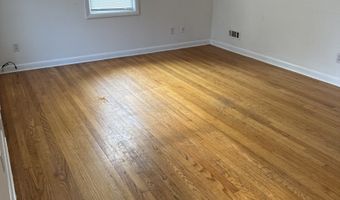376 Dexter Dr, Bridgeport, CT 06606