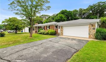 17 Golini Dr, Johnston, RI 02919