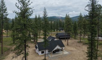102 Wallace Ln, Blanchard, ID 83804