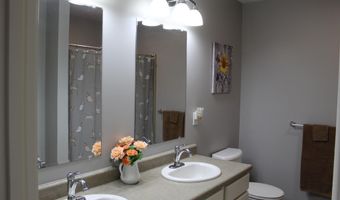 811 Thomas Dr, Angola, IN 46703