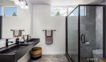 4225 N Uintah Dr, Alton, UT 84710