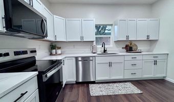 1120 16th St, Aurora, NE 68818