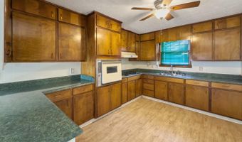 114 11th Pl SW, Arab, AL 35016