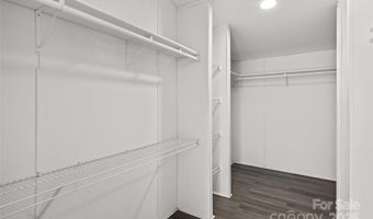 5 Concord Knoll Ln, Asheville, NC 28803