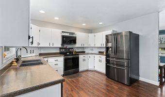 903 Roberts St, Altoona, WI 54720