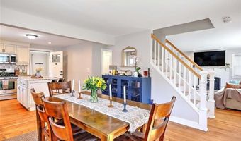 9 Norman St, Cumberland, RI 02864