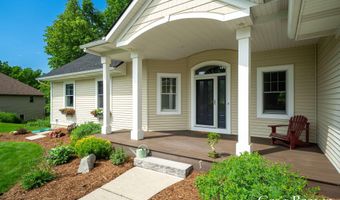 1995 Knollpoint Dr NE, Ada, MI 49301