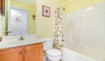 76 Main St, Addyston, OH 45001