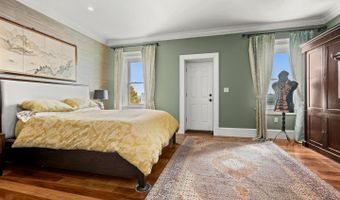 1007 N CALVERT St, Baltimore, MD 21202