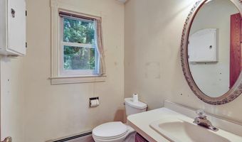 118 Stirling Pl, Burlington, VT 05408