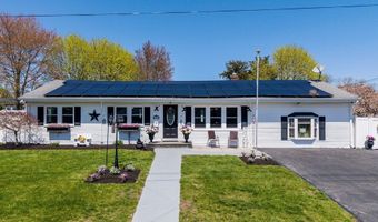 31 Darling St, Acushnet, MA 02743