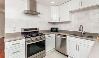 3206 BURGUNDY Rd, Alexandria, VA 22303