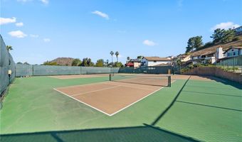 2041 Woodland Gln, Escondido, CA 92027