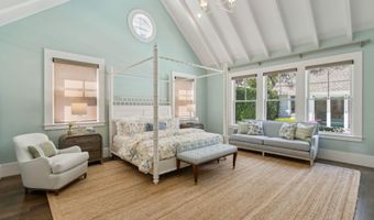 357 12TH St, Atlantic Beach, FL 32233