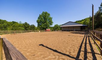 300 Fisher Rd, Athens, OH 45701