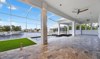 5718 TYBEE ISLAND Dr, Apollo Beach, FL 33572