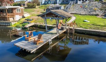36 E Canal St, Alloway, NJ 08001