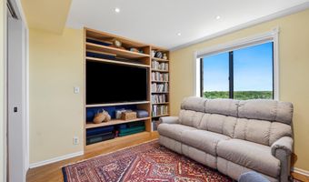 5904 MOUNT EAGLE Dr 1214, Alexandria, VA 22303