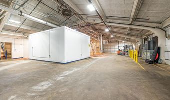 1110 Minot Ave, Auburn, ME 04210