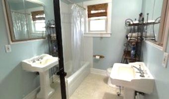 126 Marine St, Beach Haven, NJ 08008