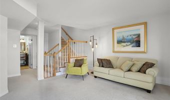 1709 Highview Circle Ct, Ballwin, MO 63021