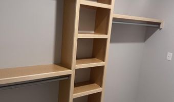 620 E Park Pl, Andover, KS 67002