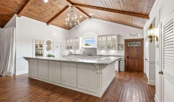 115 S Main St, Adairsville, GA 30103